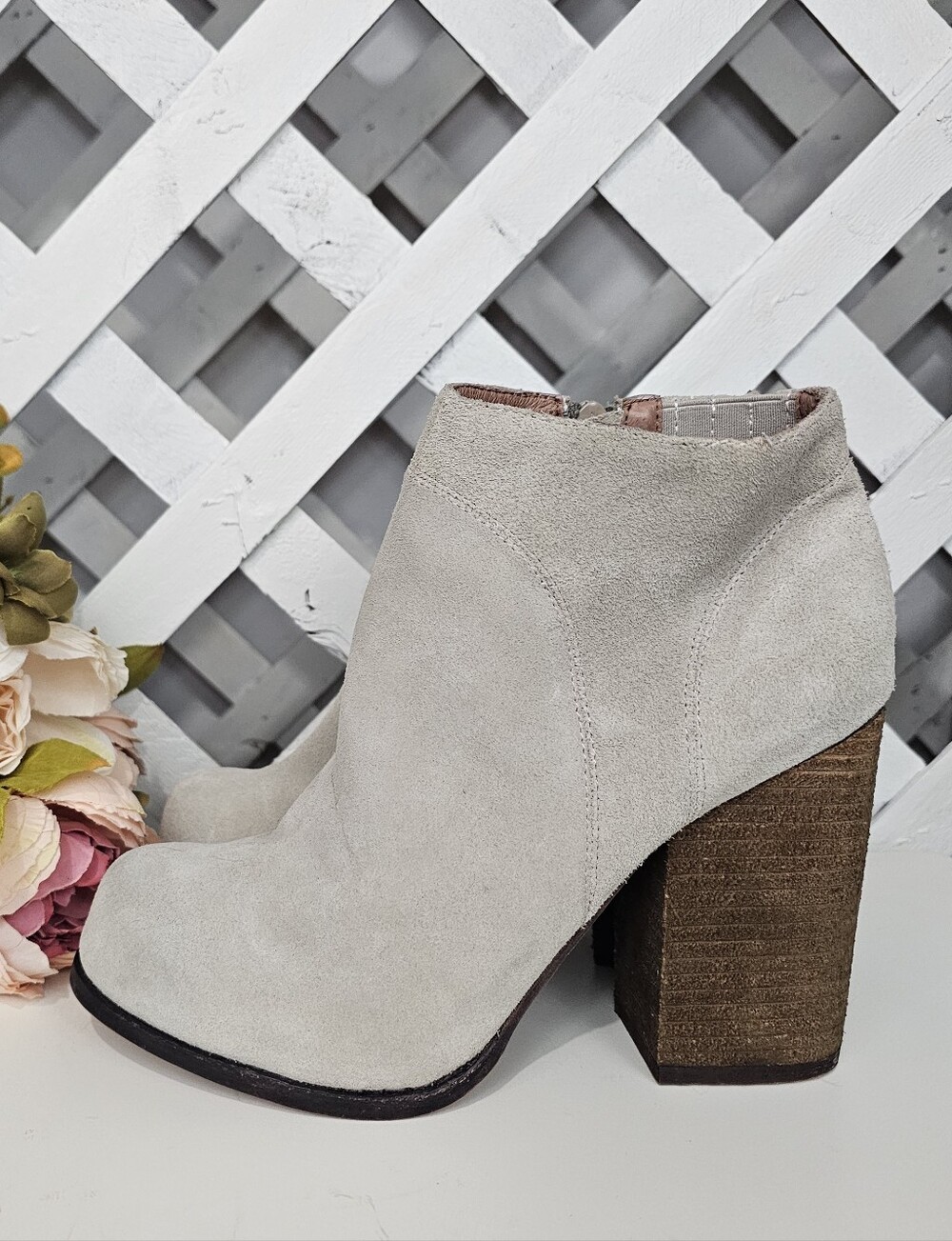 Jeffrey Campbell Grey Suede Boots Size 9